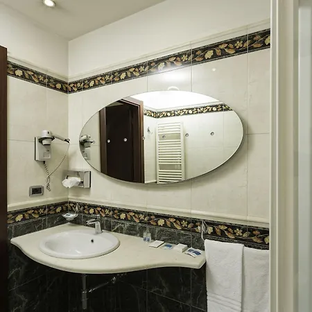 Millennhotel 3* בולוניה