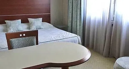 מלון Millennhotel